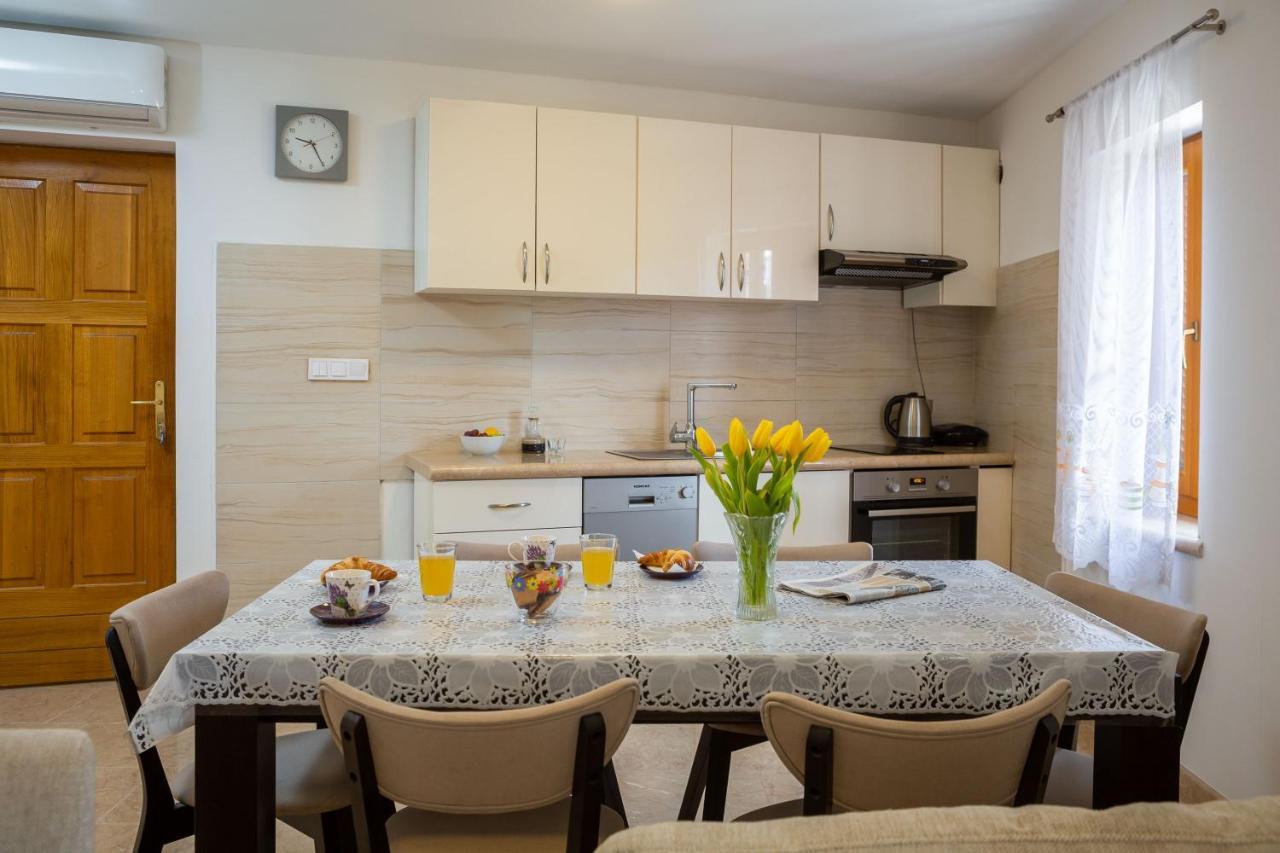 Villa Luxury Stone Nevija 2022 Private Milna (Brac)