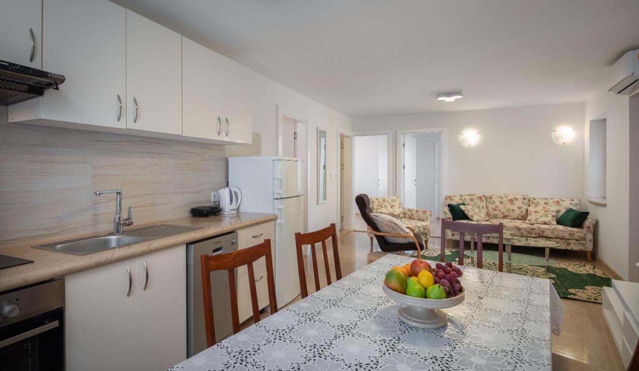 Villa Luxury Stone Nevija 2022 Private Milna (Brac)