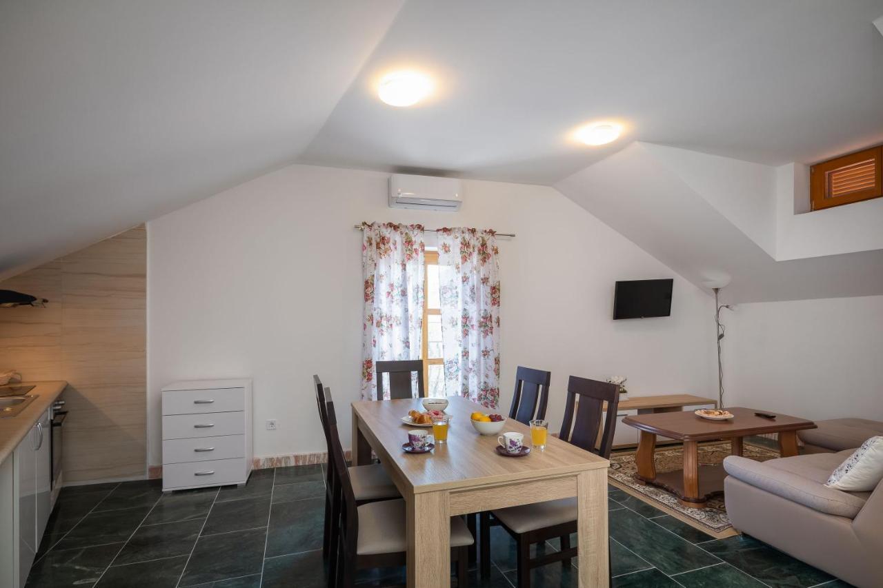 Villa Luxury Stone Nevija 2022 Private Milna (Brac)