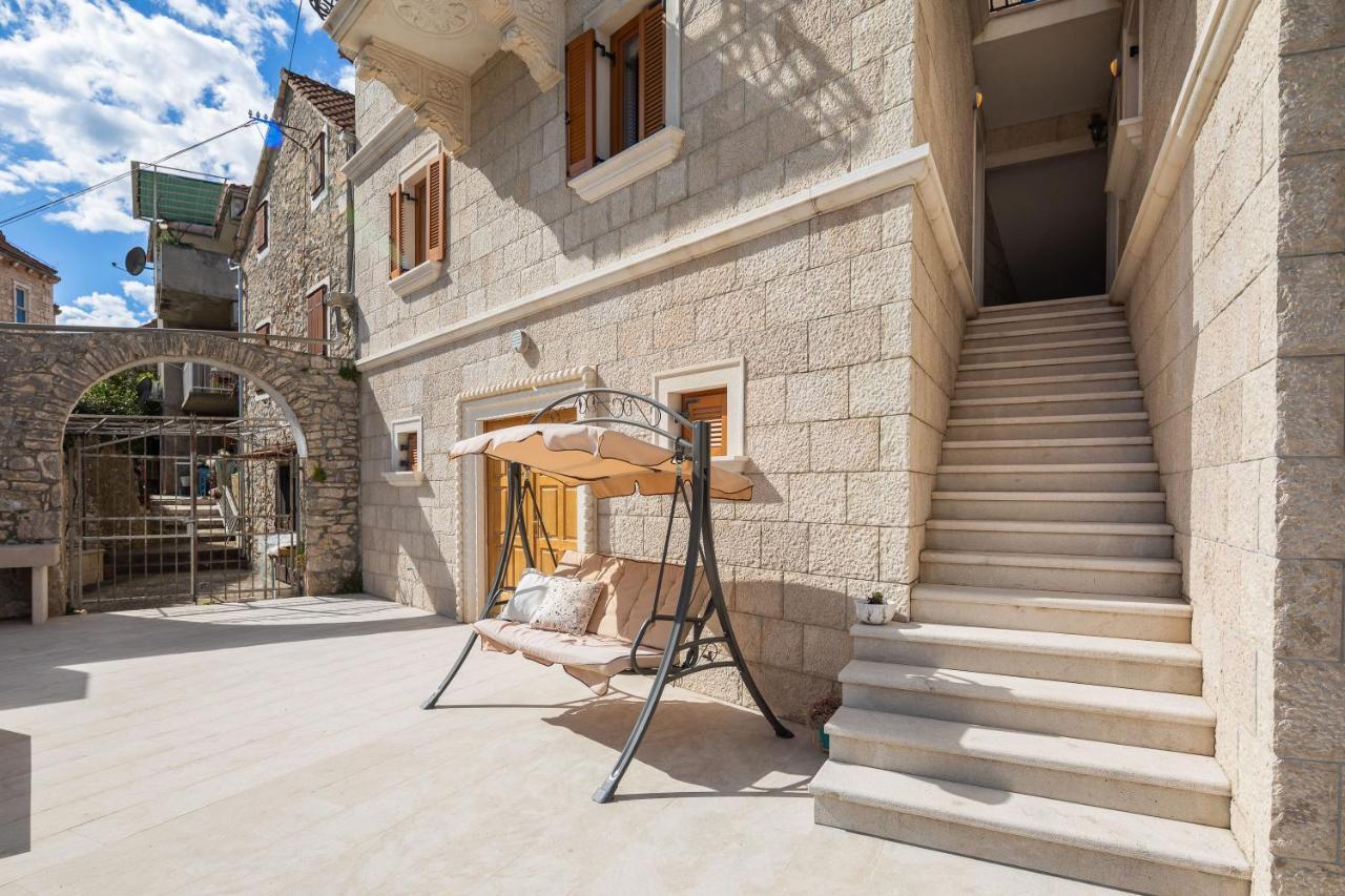 Villa Luxury Stone Nevija 2022 Private Milna (Brac)