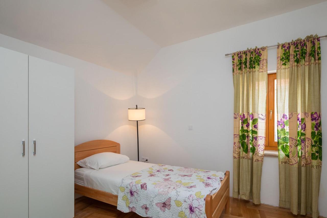 Villa Luxury Stone Nevija 2022 Private Milna (Brac)