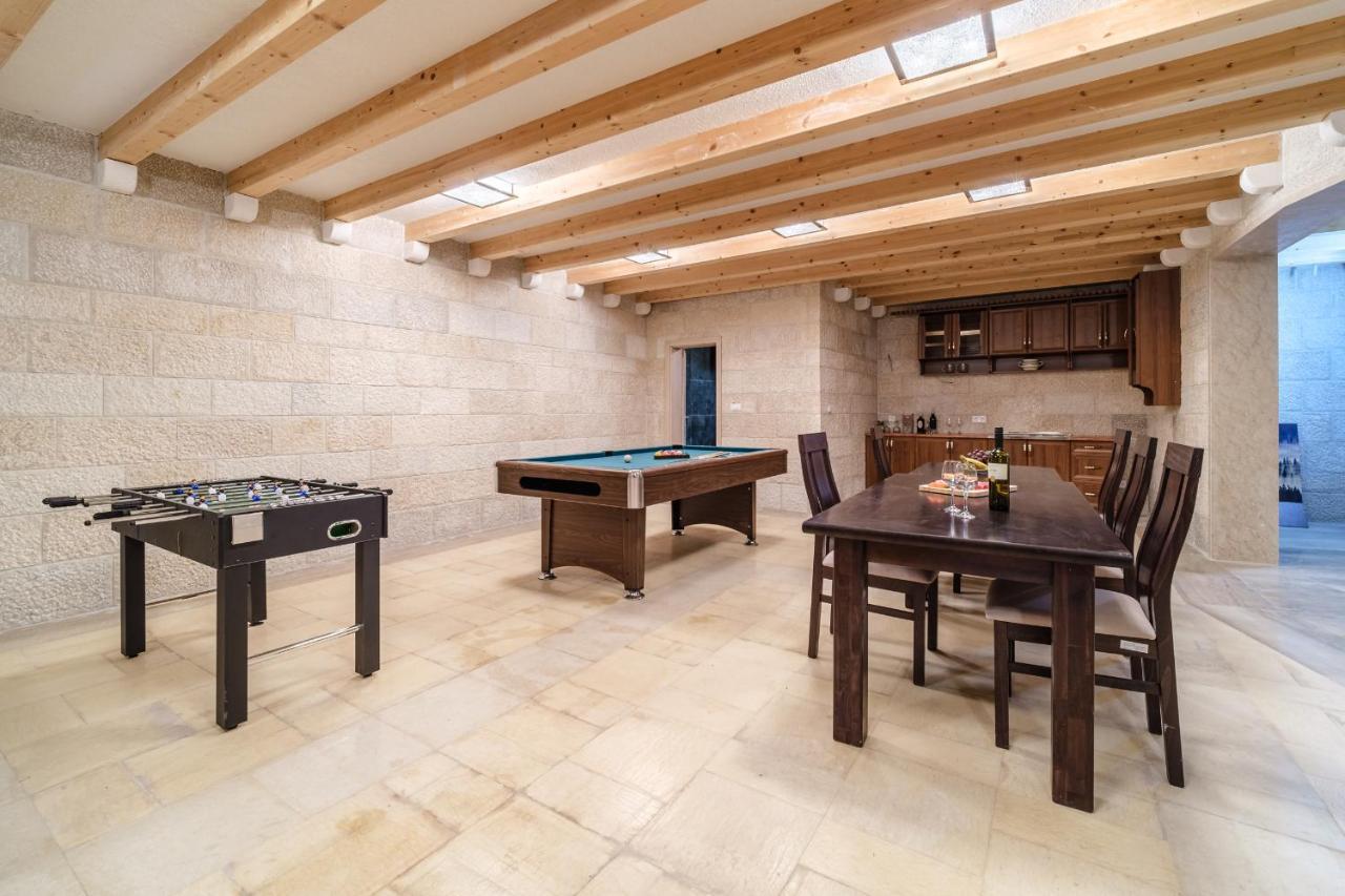 Luxury Stone Nevija 2022 Private *